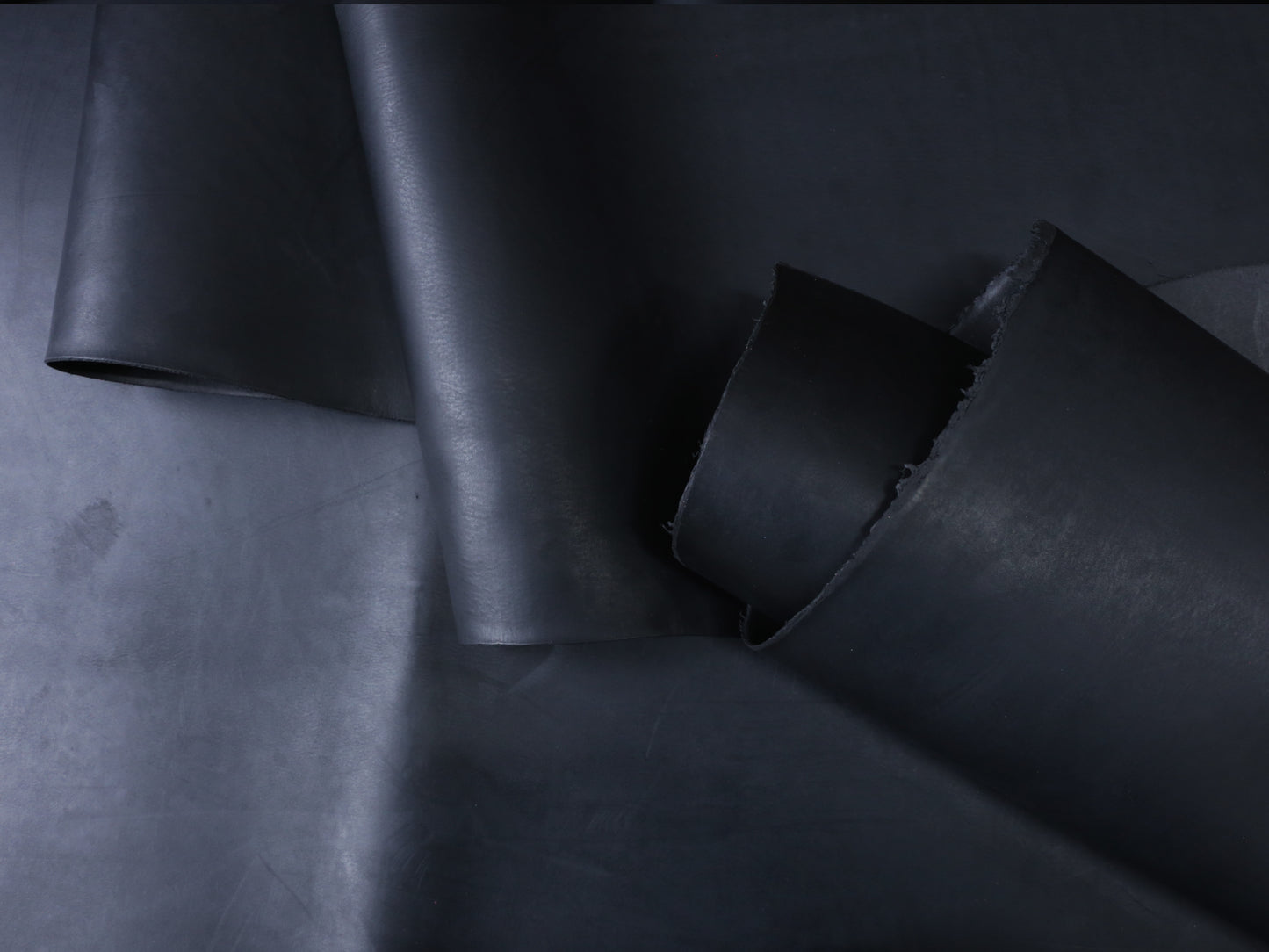 VEGETABLE TANNED BUTTS - BLACK - 2.0 and 1.4mm