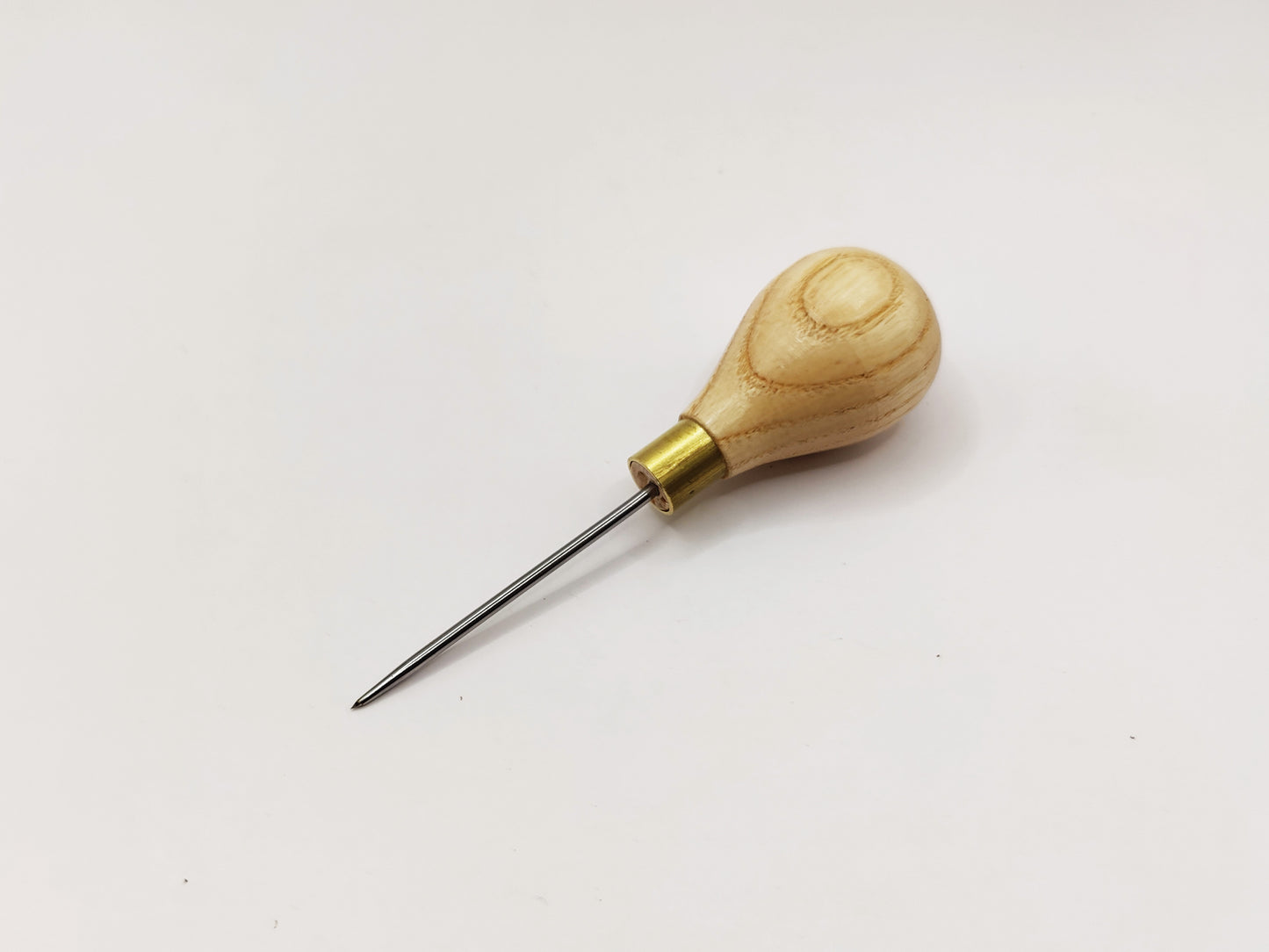 SCRATCH AWL