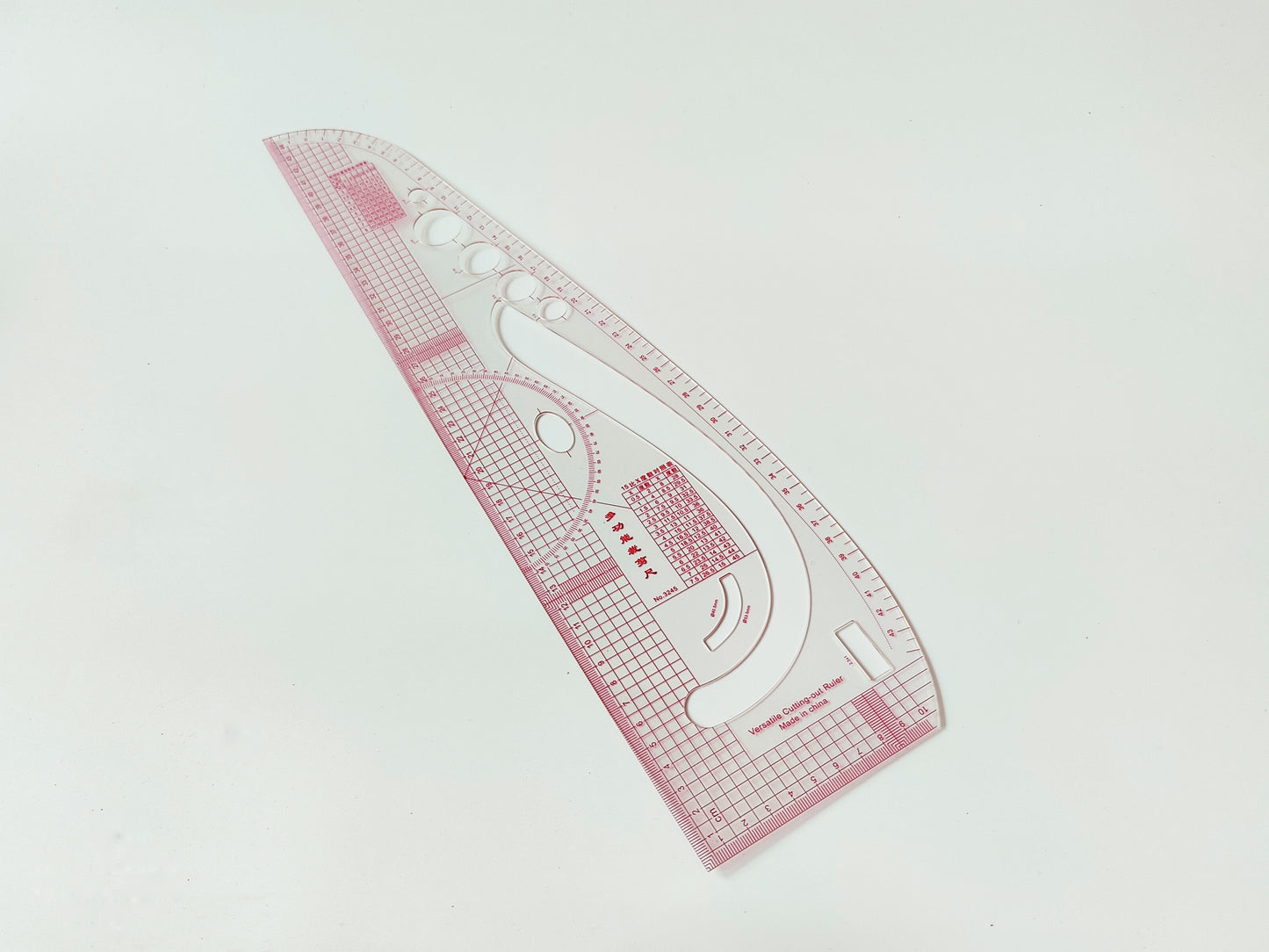 FLEXIBLE GRADING CURVE RULER FOR PATTERN MAKING