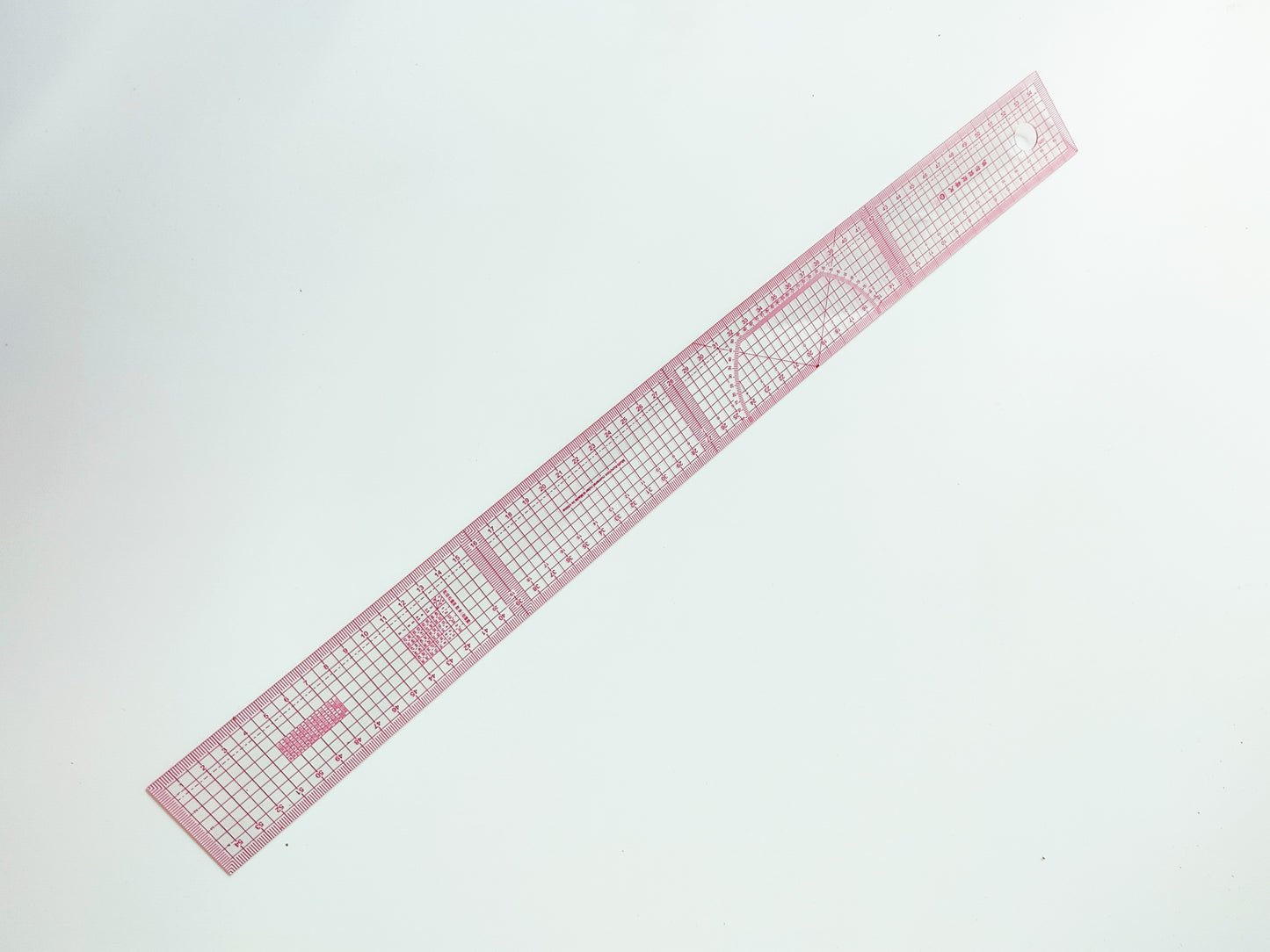 FLEXIBLE GRADING RULER FOR PATTERN MAKING