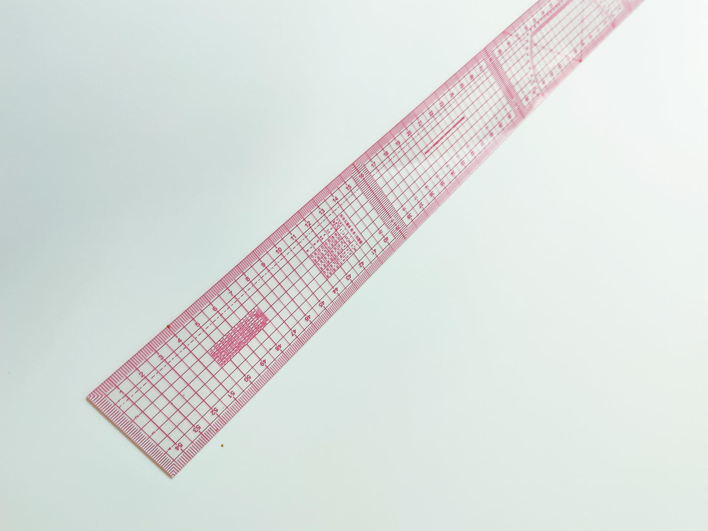 FLEXIBLE GRADING RULER FOR PATTERN MAKING