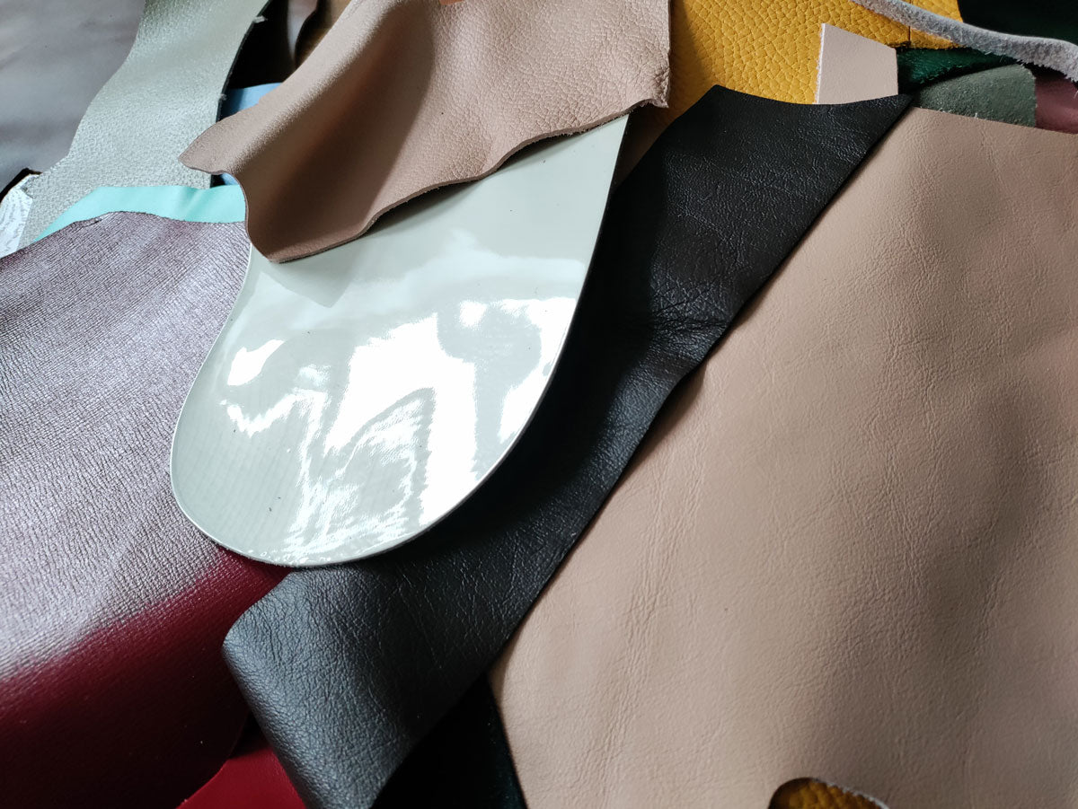 COLOURED LEATHER OFFCUTS – SMALL – 0.8-2.0mm