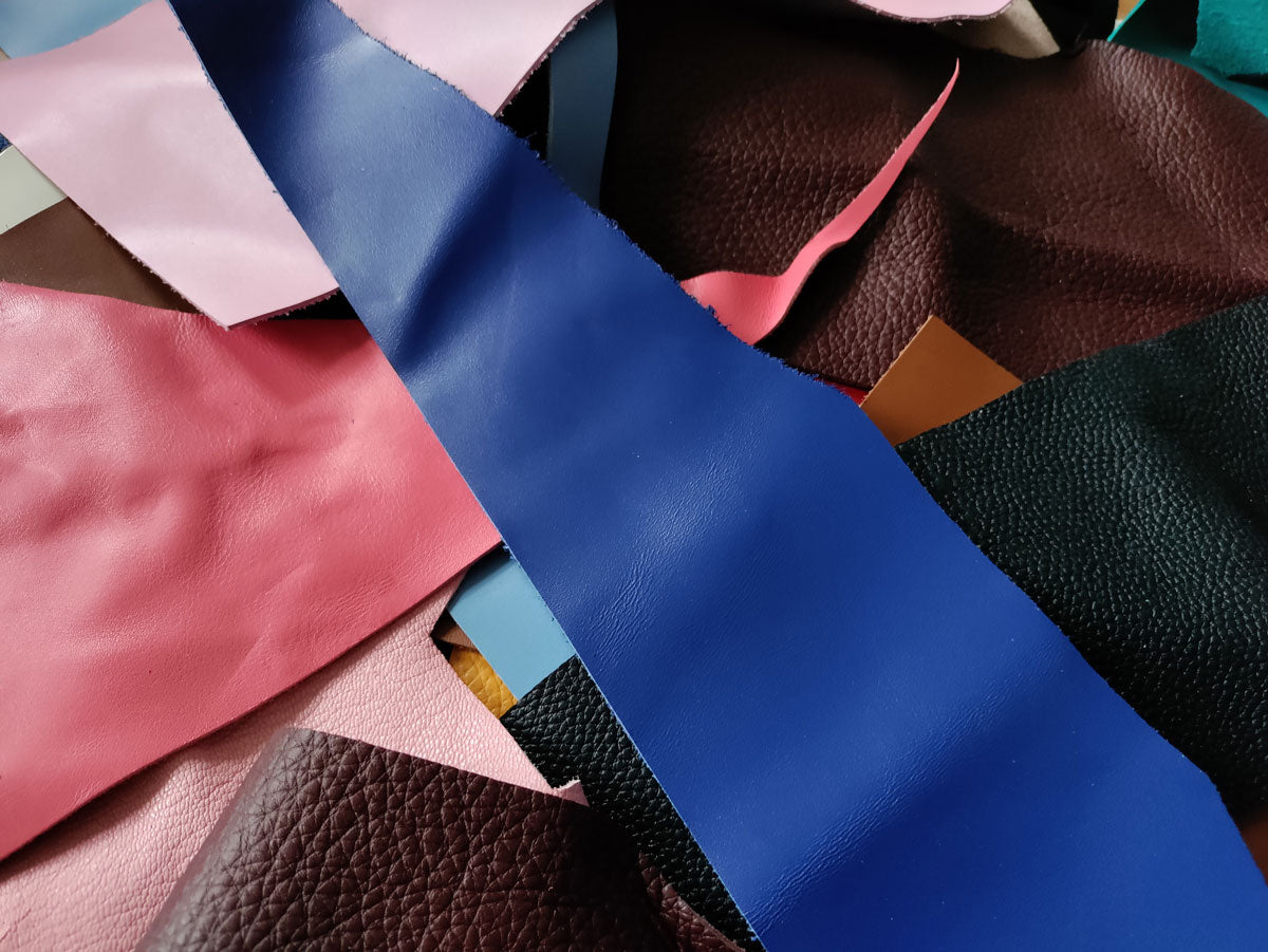 COLOURED LEATHER OFFCUTS – MEDIUM – Between 0.8-2.0mm