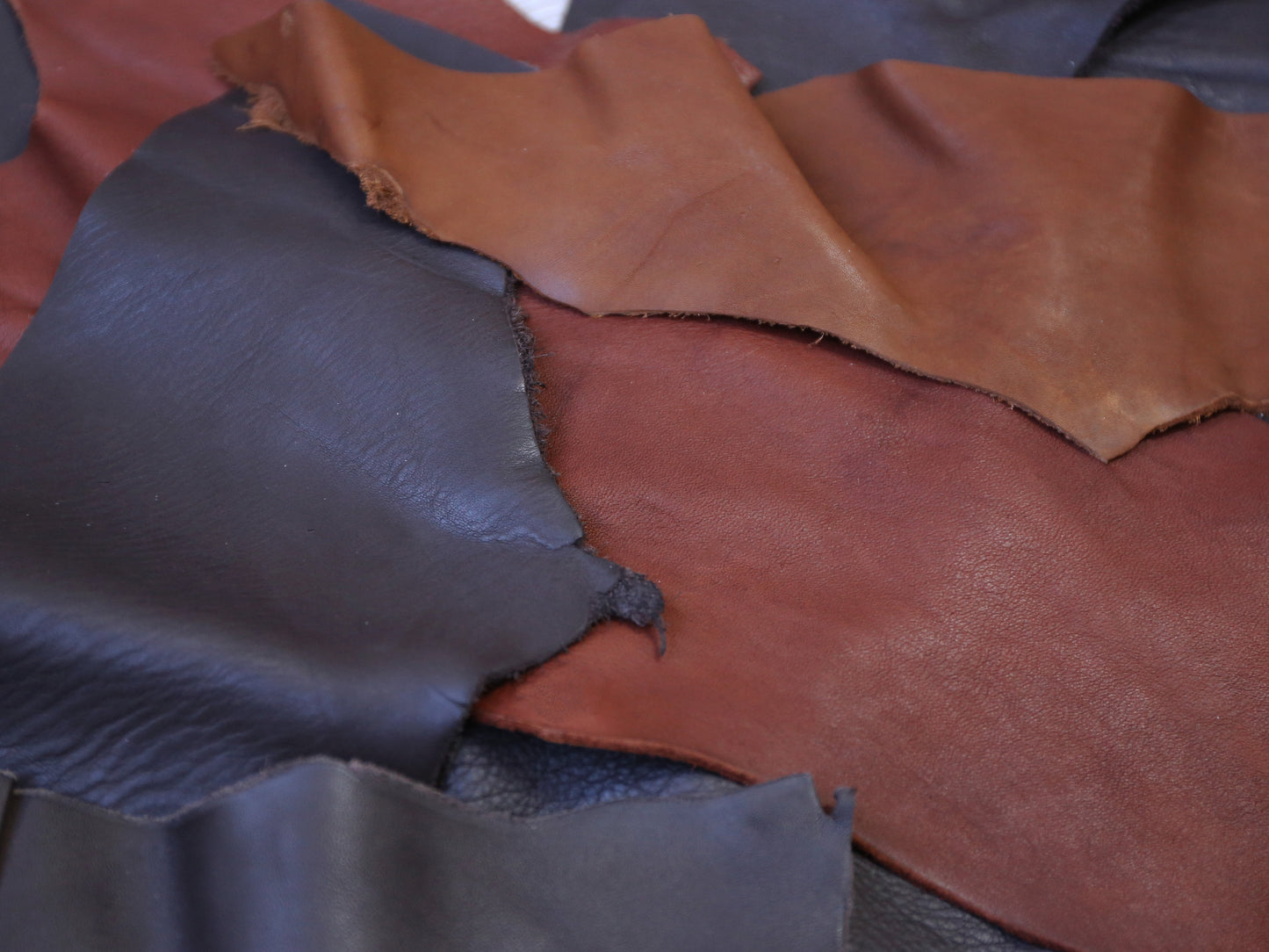 BROWN LEATHER OFFCUTS – MEDIUM – 1.1-2.2mm