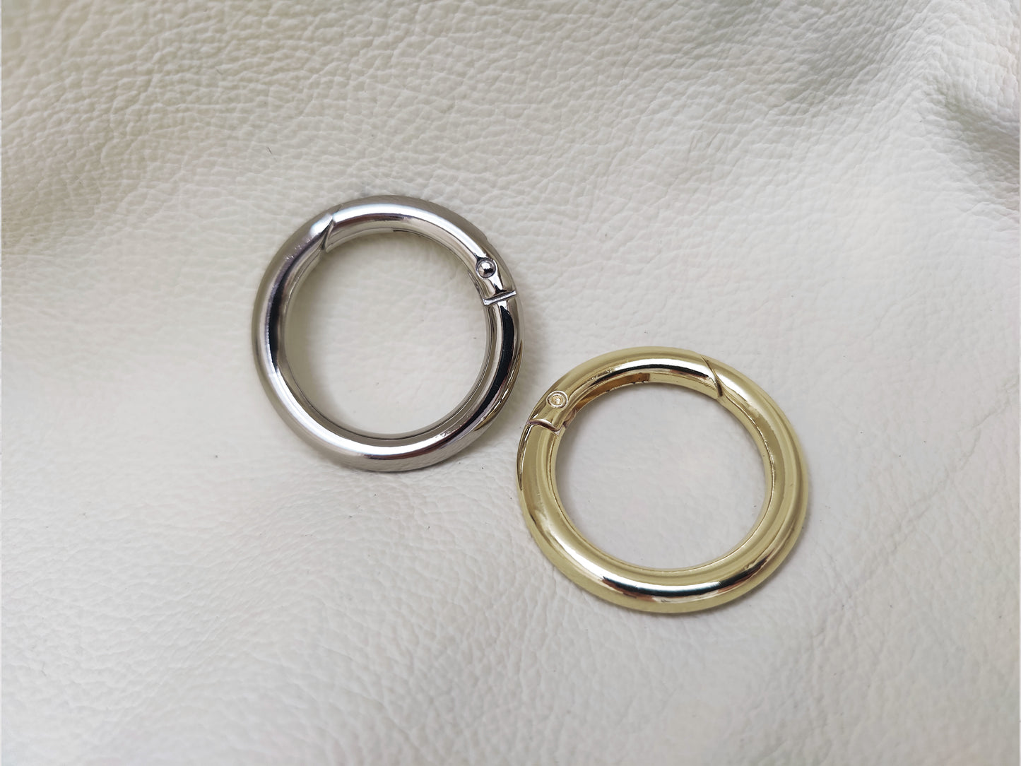 SPRING GATE RINGS - RING CLASPS 30mm (Pack of 2)