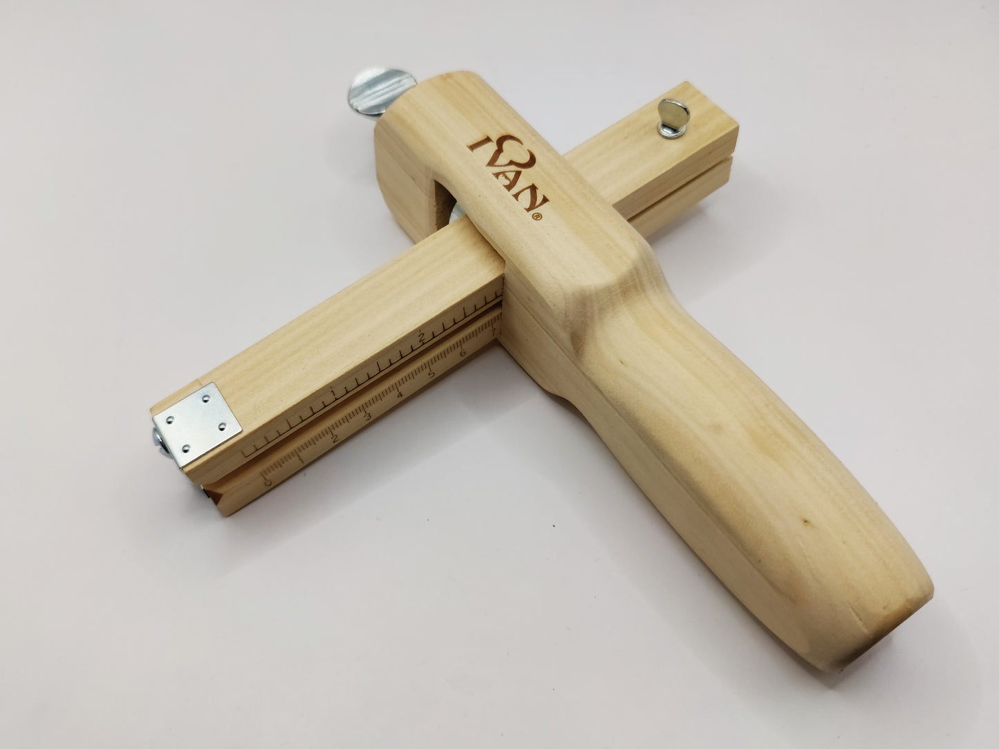 LEATHER STRAP CUTTER