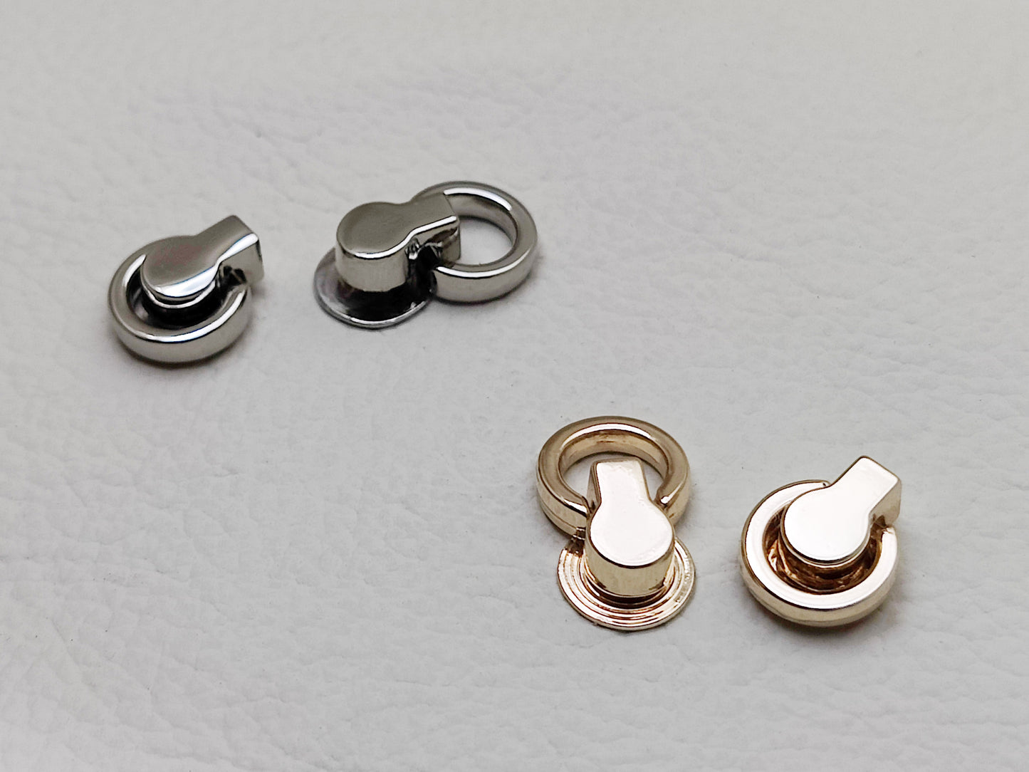 MINI ROUND SWIVEL STRAP ATTACHMENTS (Pack of 2)