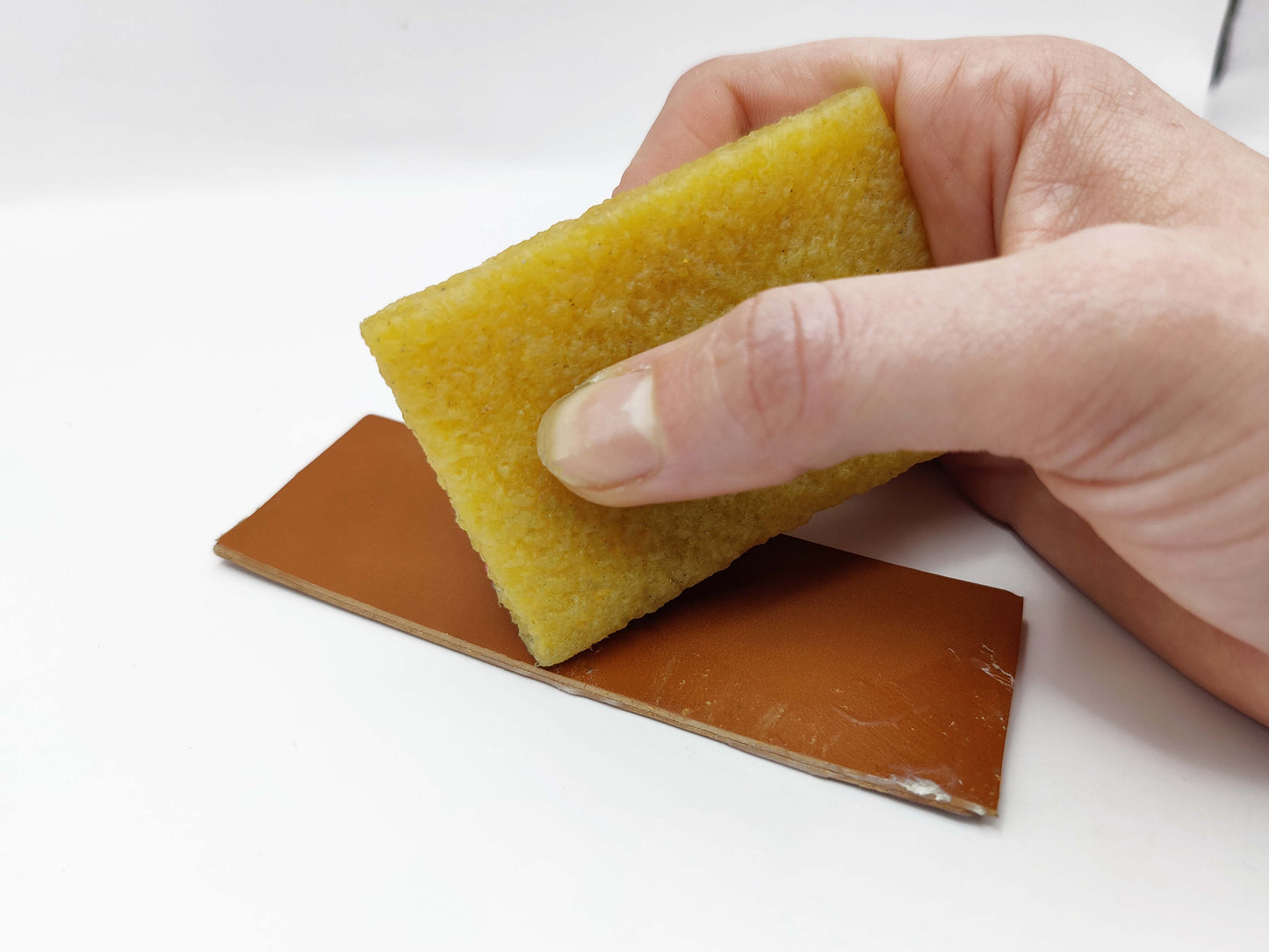 NATURAL CREPE RUBBER BLOCK