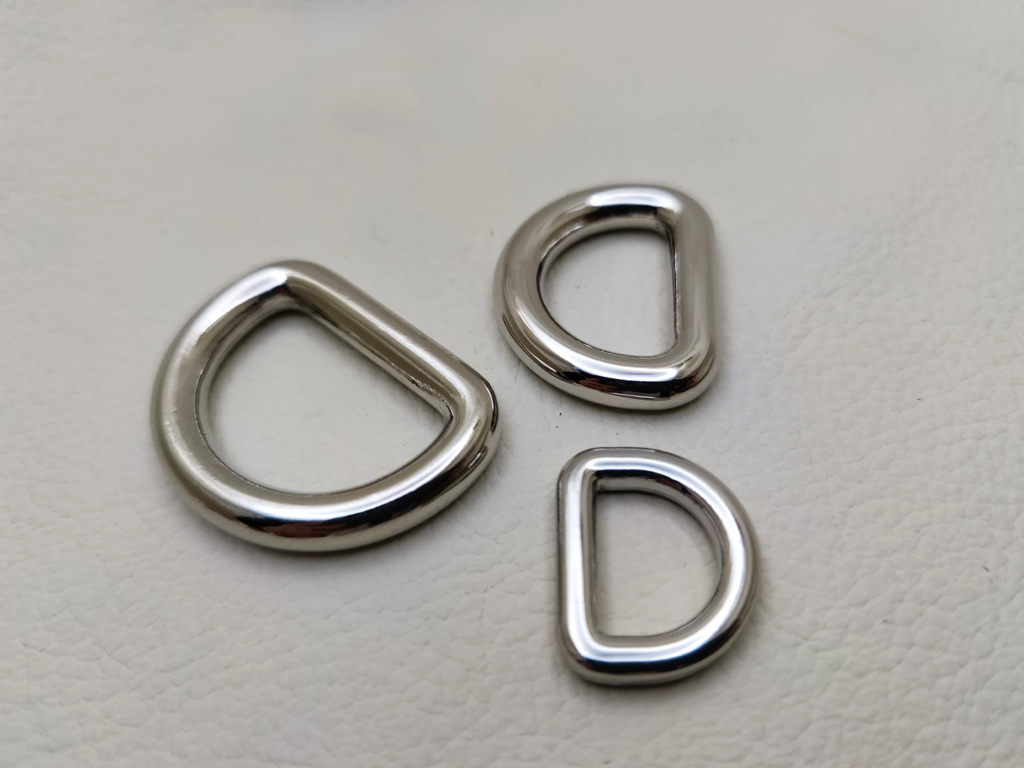 ROUNDED WELDED D-RINGS 15-20-25mm (Pack of 2)