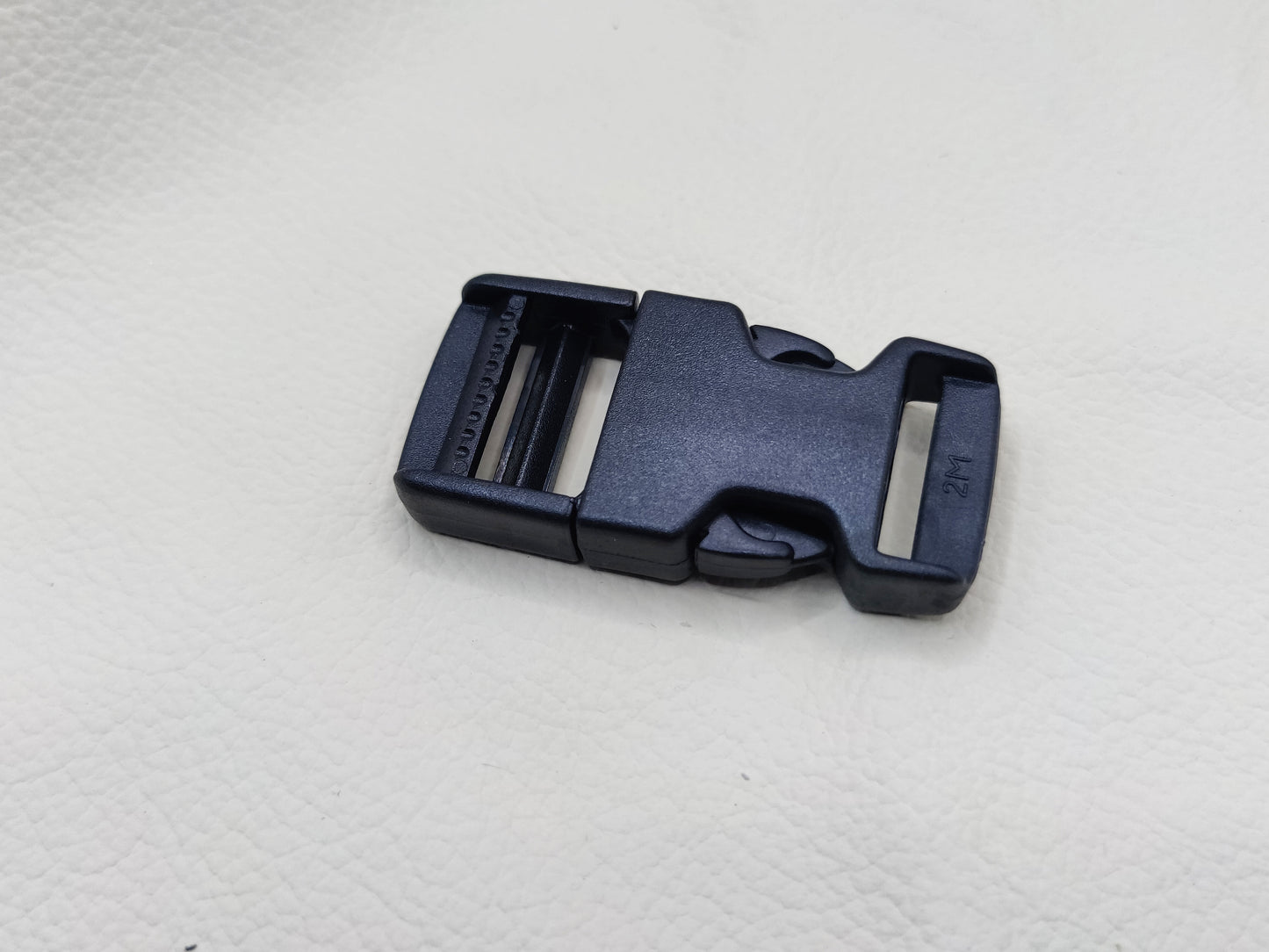 CLEARANCE SIDE RELEASE BUCKLE - 20mm (pack of 10)