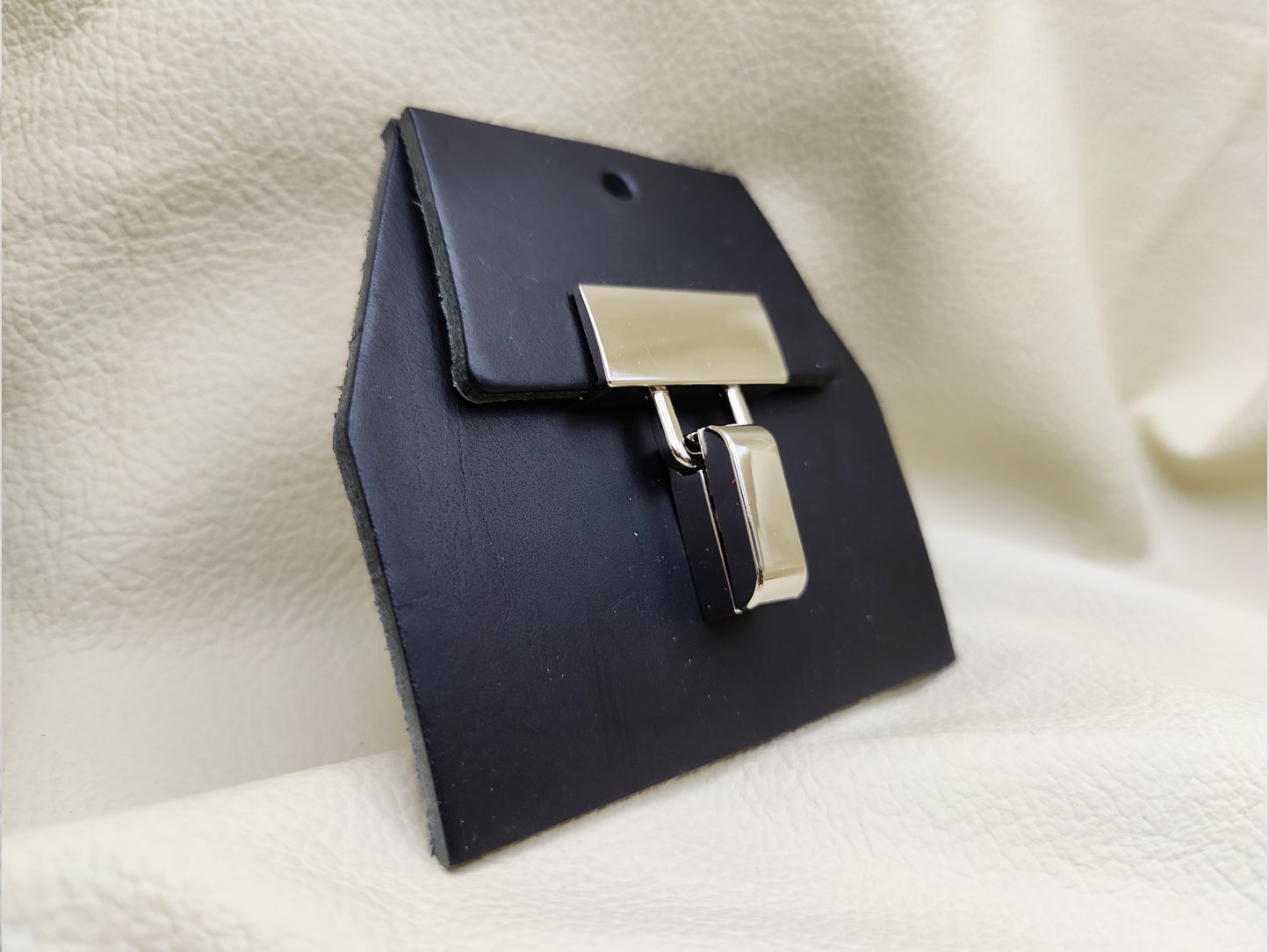 TWIST BAG LOCK