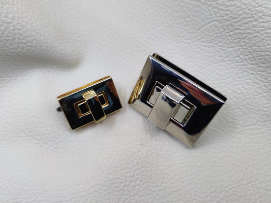 RECTANGULAR TURN LOCK