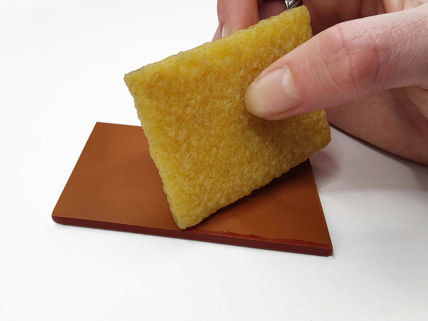 NATURAL CREPE RUBBER BLOCK