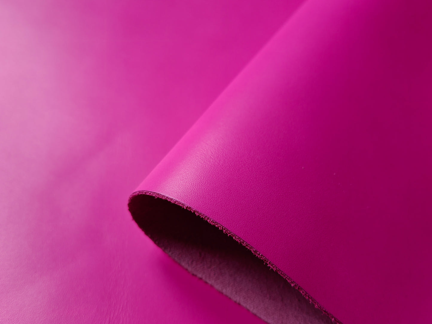 SMOOTH SIDES - FUSCHIA – 1.4 - 1.6mm