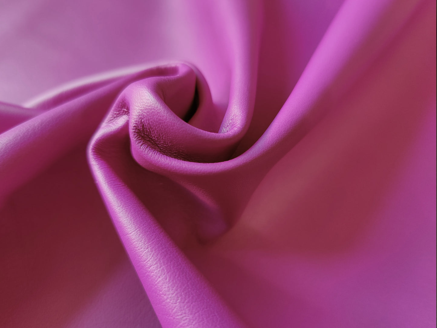 LAMB NAPPA - HOT PINK - 0.9-1.1mm