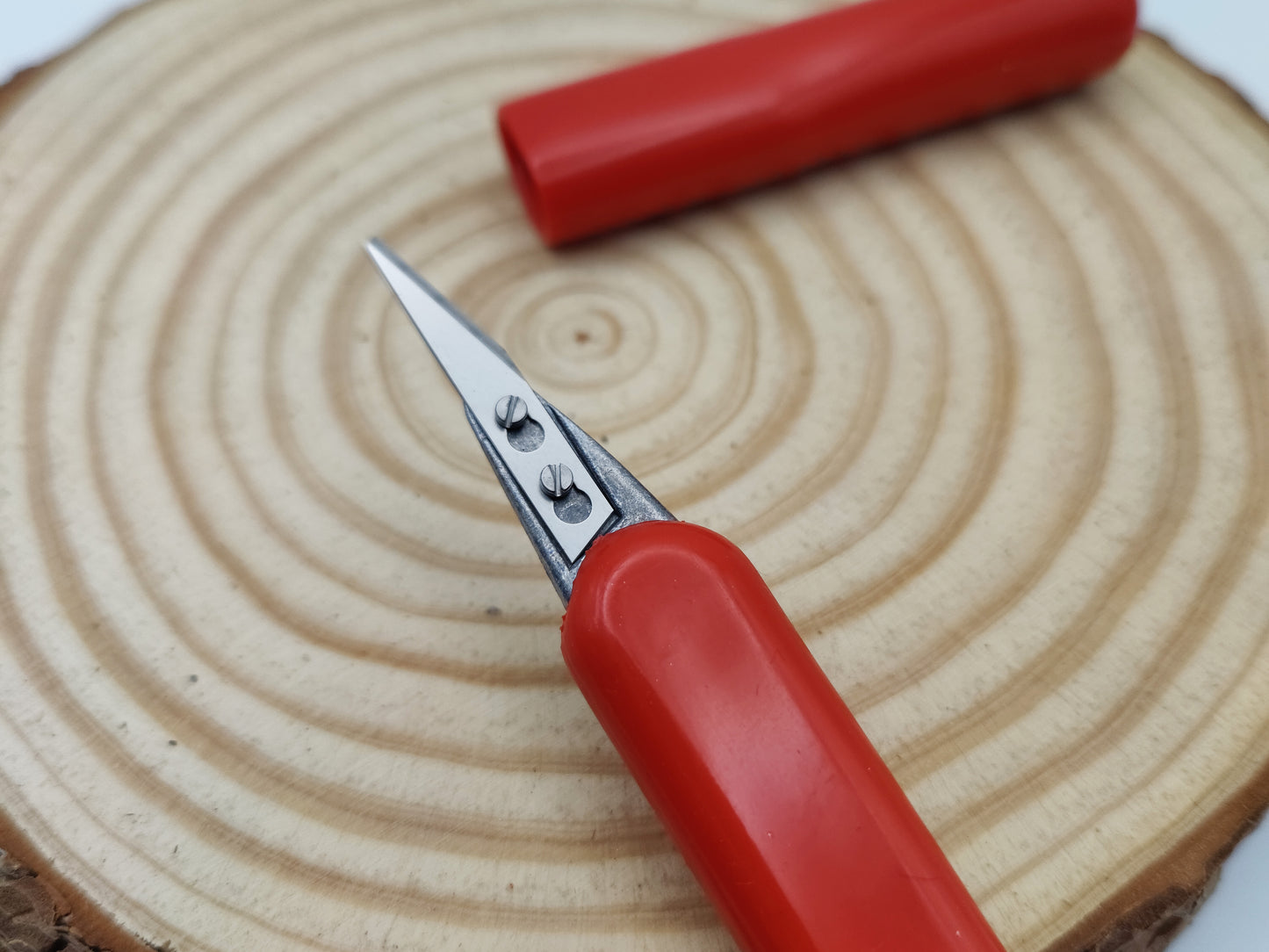 PRECISION LEATHER CUTTING KNIFE WITH CAP