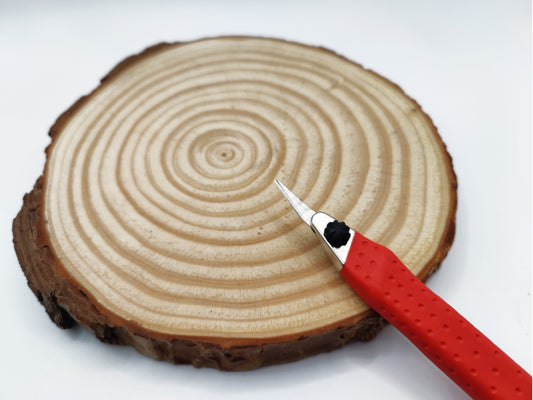 PRECISION LEATHER CUTTING KNIFE WITH AWL