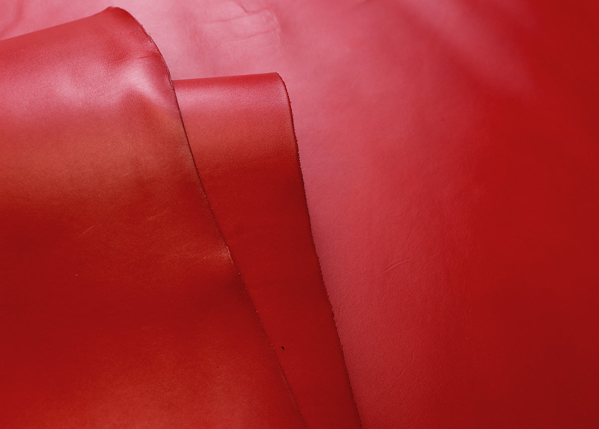 VEGETABLE TANNED SIDES - RED - FULL GRAIN - 1.9-2.1mm