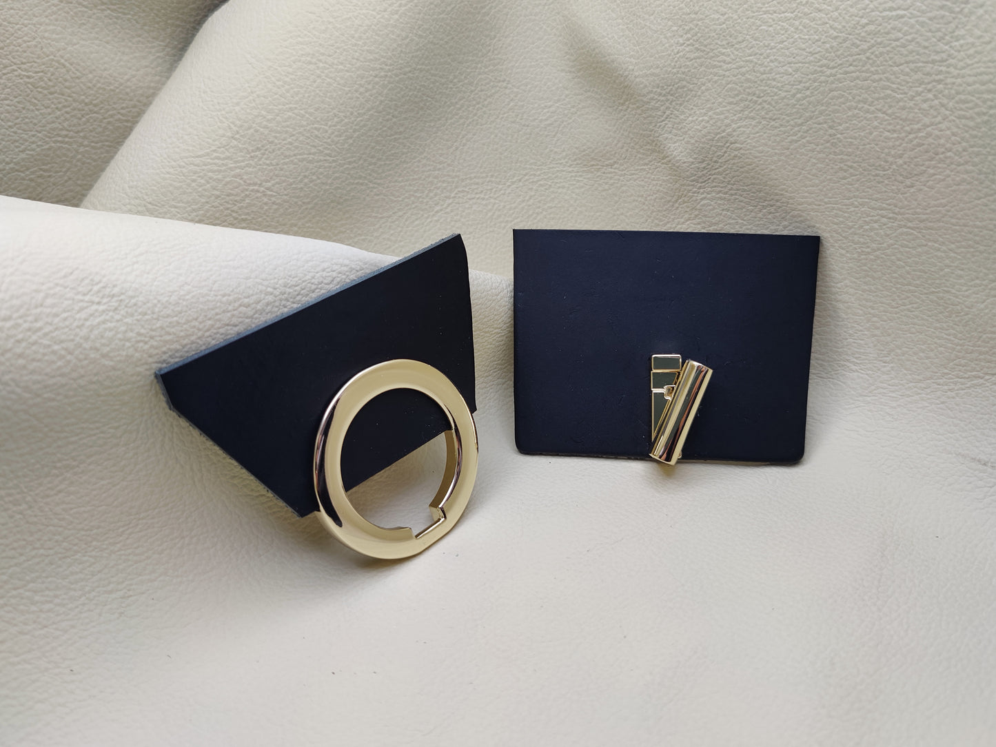 TWIST RING BAG LOCK -