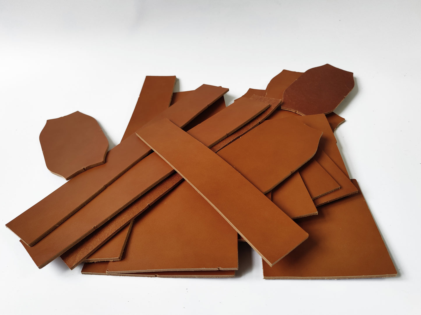 CLEARANCE PRE-CUT Vegetable Tanned leather offcuts -  mixed shapes – 3.5mm