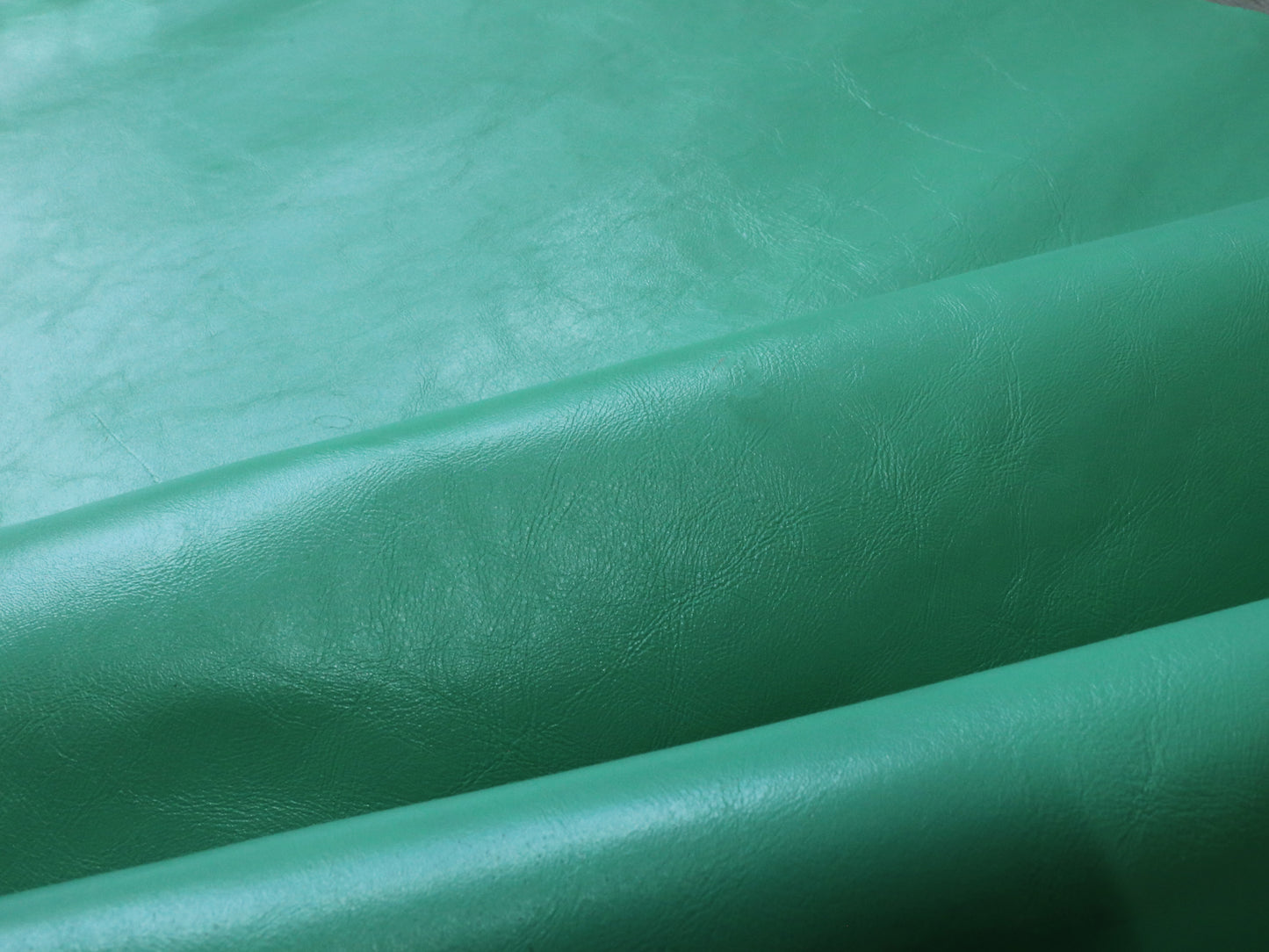 VEGETABLE TANNED SIDES - SEMI GLOSSY - MINT GREEN 1.1-1.3m