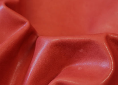 VEGETABLE TANNED LEATHER SIDES – OXBLOOD RED - 1.1-1.3mm