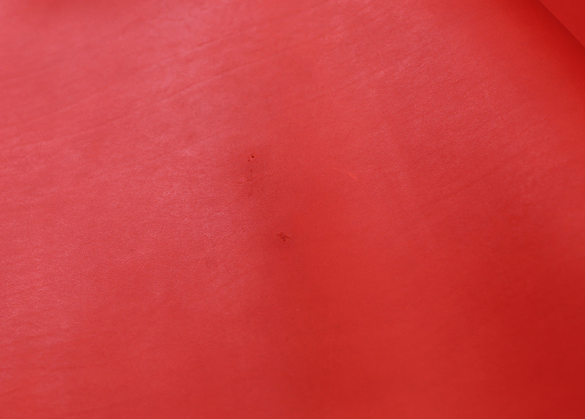 VEGETABLE TANNED SHOULDERS - RED - FULL GRAIN - 1.3-1.5mm