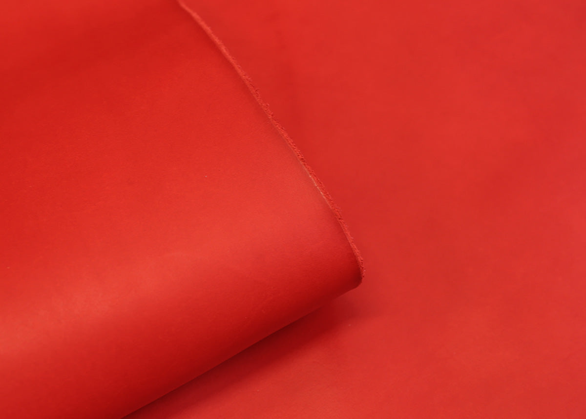 VEGETABLE TANNED SHOULDERS - RED - FULL GRAIN - 1.3-1.5mm