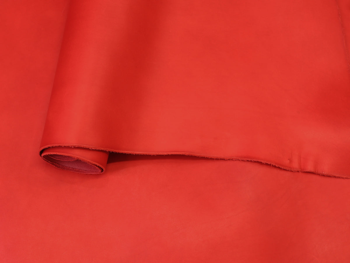 VEGETABLE TANNED SHOULDERS - RED - FULL GRAIN - 1.3-1.5mm